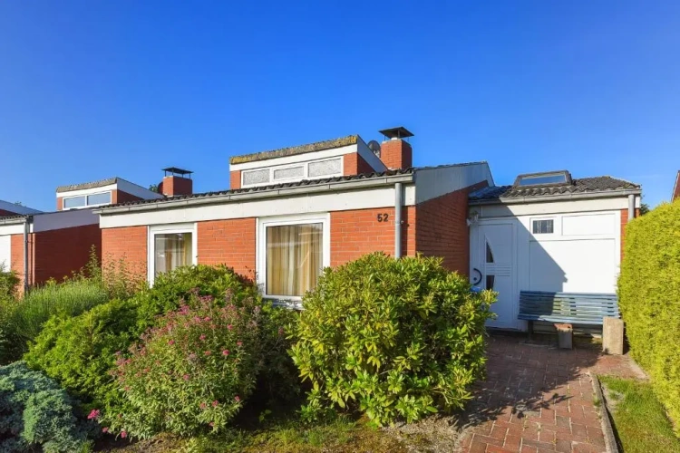 2 Bedrooms Cottage