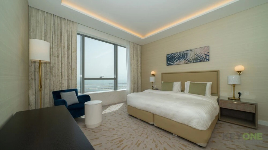 KOHH – 1BR in The Palm Tower