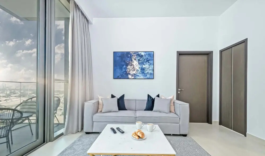 LUX Luxury Downtown Views Suite