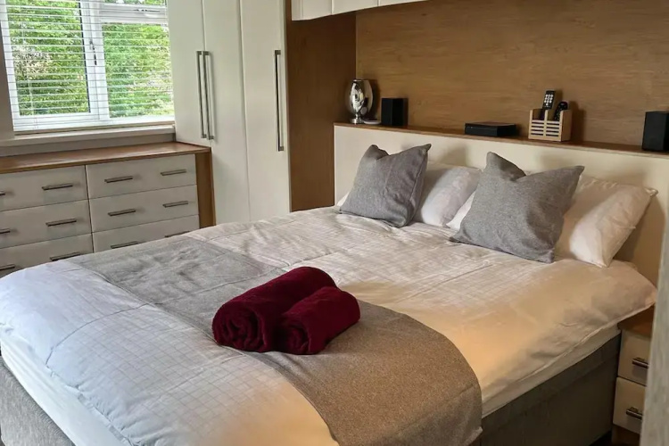 3 Bed-sleeps 6-hot Tub-pet Friendly-parking