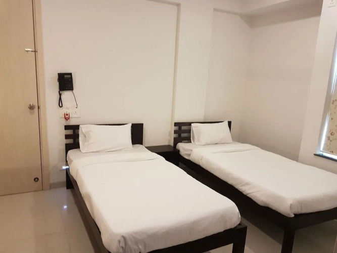 OYO 12227 Hotel Resonare Baner