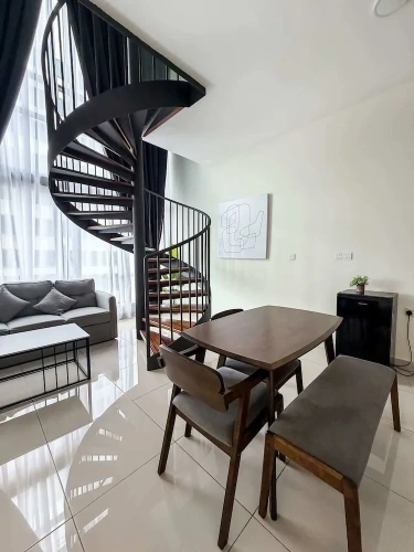 2 Bedrooms Apartment