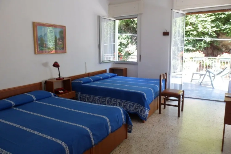1 Bedroom Standard Quadruple room with balcony and with view