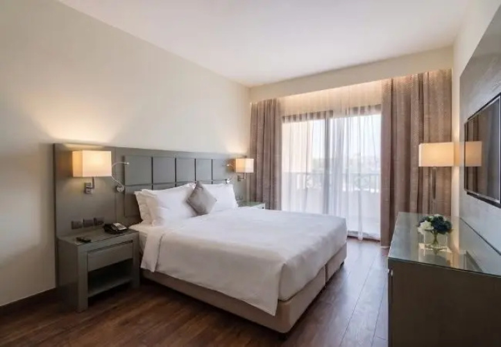 1 Bedroom Double Suite with pool view