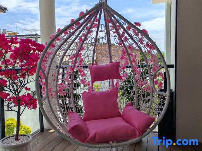 Dali Mini Designer Influencer Garden Homestay