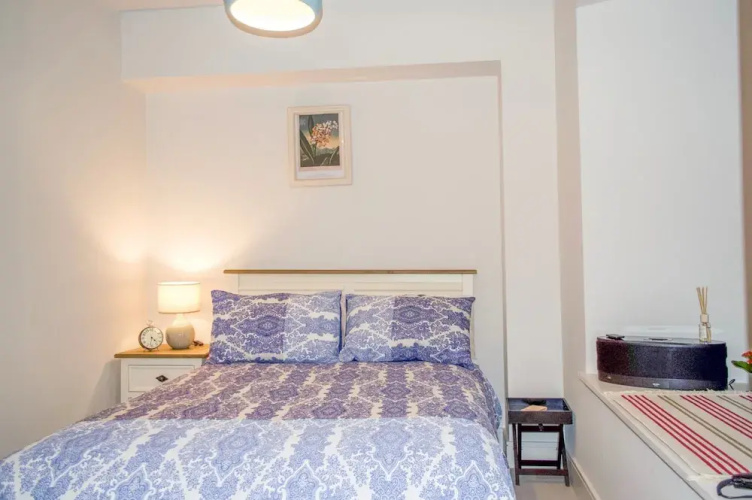 1 Bedroom Flat in Historic Building