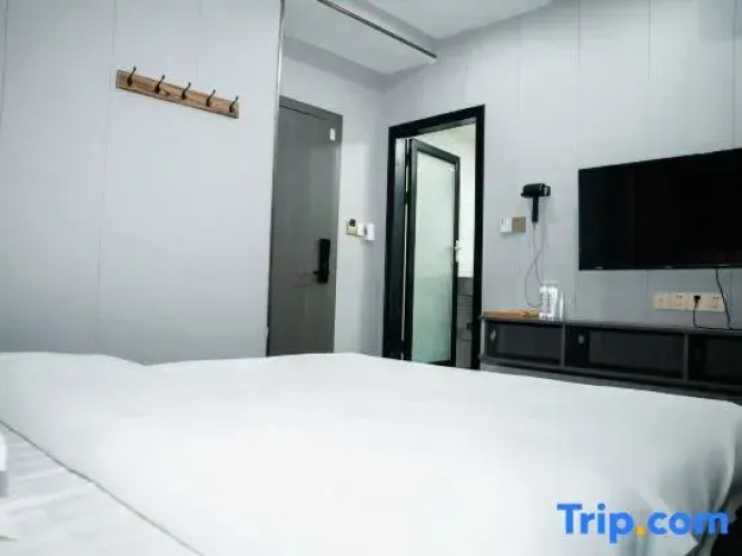 Guochang Yingge Hotel