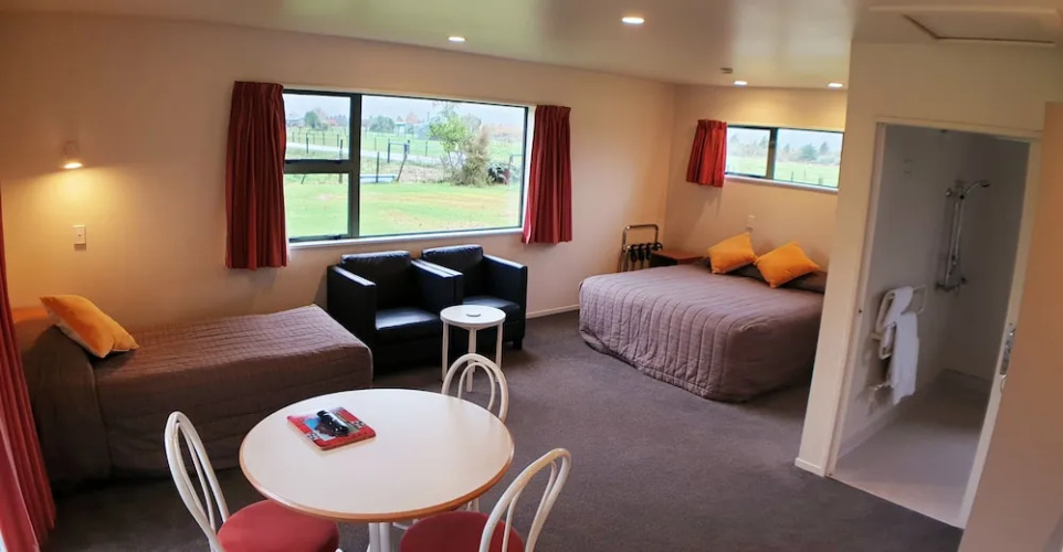 Glacier View Motel