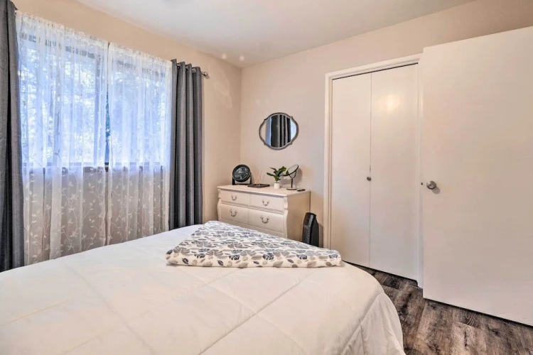 3 Bedrooms Cottage