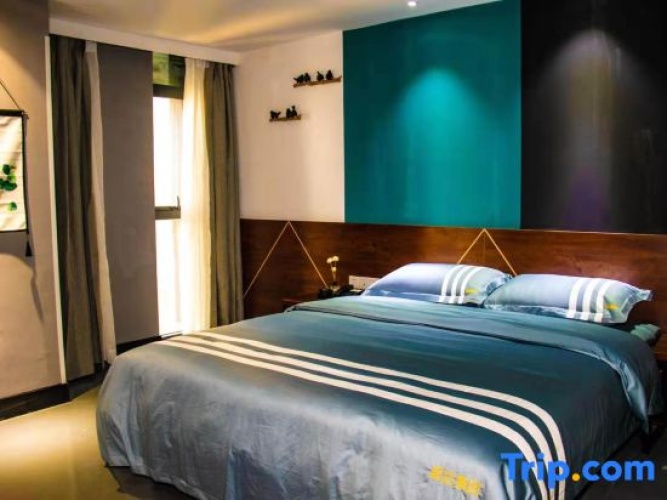 Standard Single room with lake view