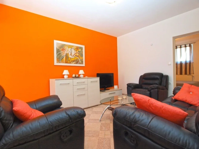 2 Bedrooms Apartment with balcony