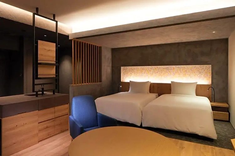 Standard Triple room