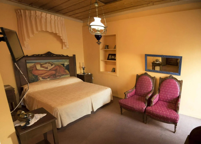 Ilion Hotel Suites