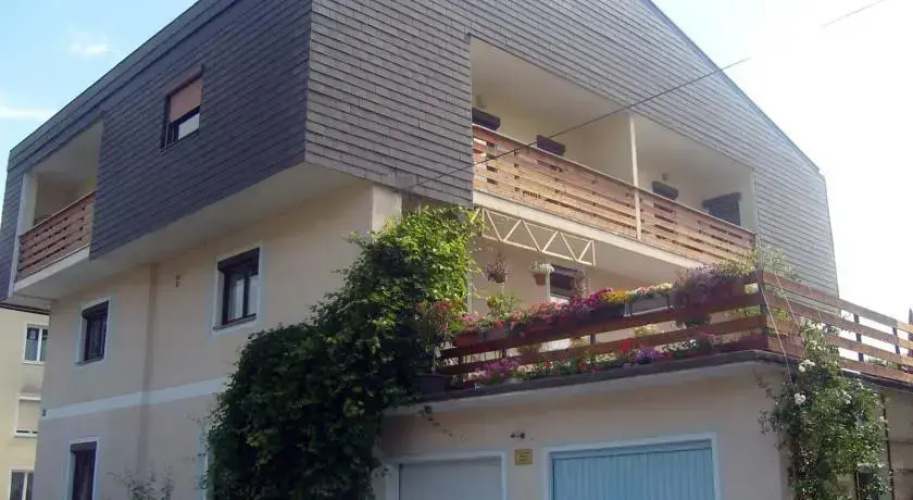 Warmbad Apartments