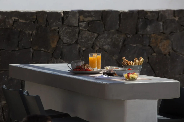 Terra Nera Suites Santorini