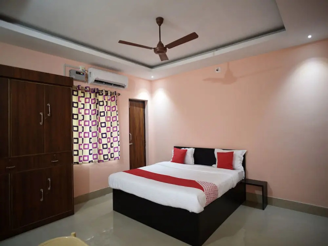 OYO 16407 Hotel Dream Castle