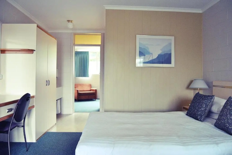 2 Bedrooms Standard Family room