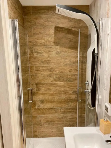 Faceroom Bed & Breakfast