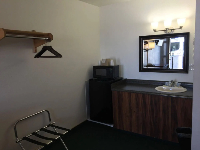Avanti Motel