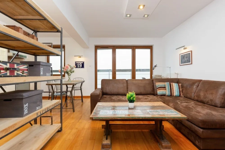 1 Bedroom Apartment with balcony