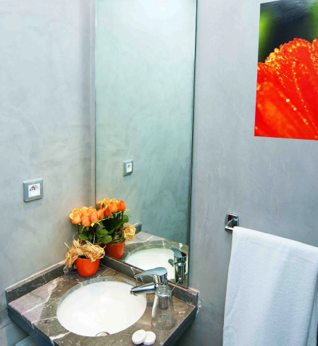 Manzil Hotel