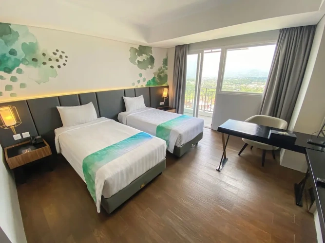 Deluxe Twin room with balcony