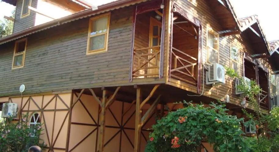 Yavuz Hotel