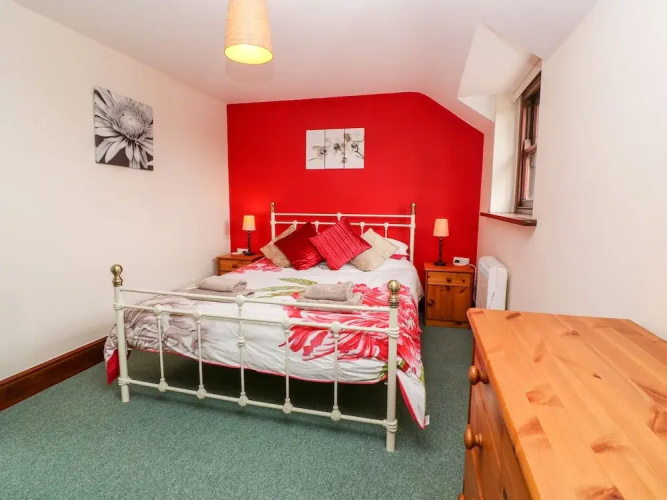 Mossley Cottage
