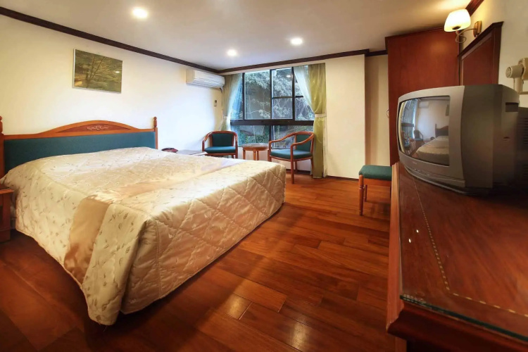 Green City Hotel