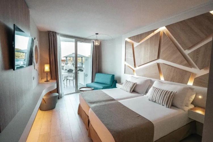 Embrace Solarium Double room