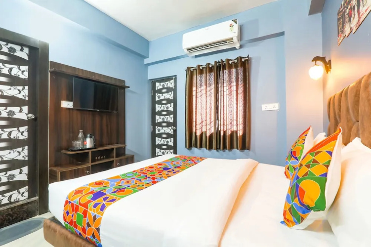 Fabhotel Dream Palace