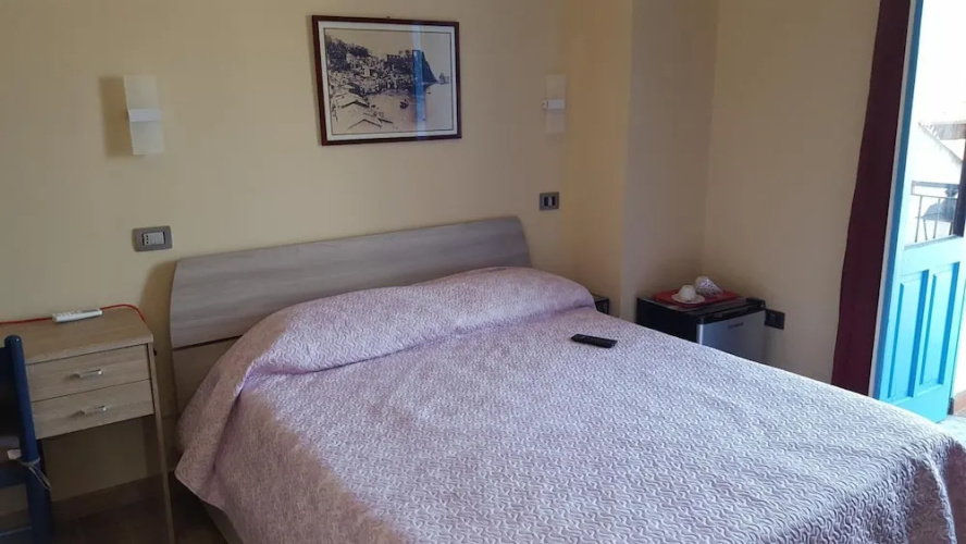 Sea Side Rooms