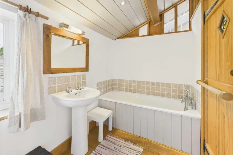 Host Stay The Bothy