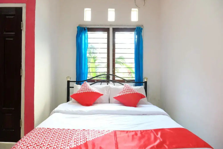 OYO 1151 Ww House