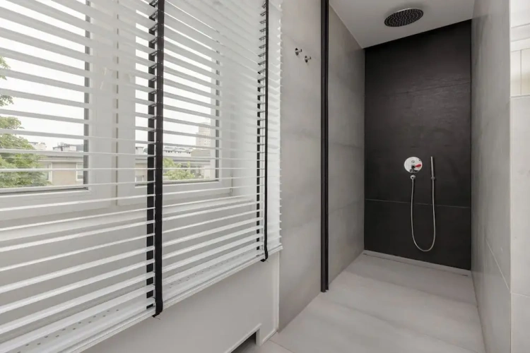 1 Bedroom Apartment with balcony