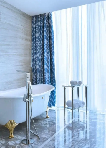 Deluxe Double room with city view