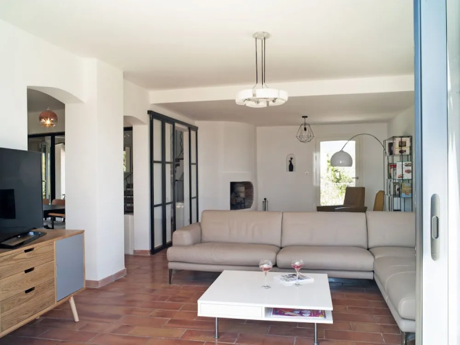 Uxurious Villa in Fréjus With Heated Pool & Panoramic View