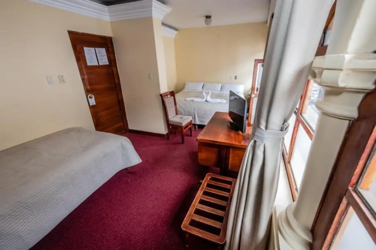 Standard Triple room