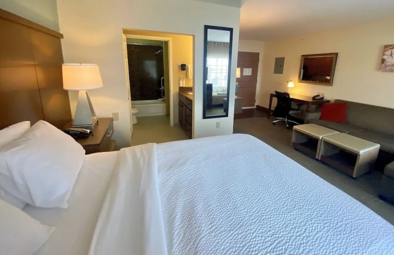 Double Studio Suite with courtyard view