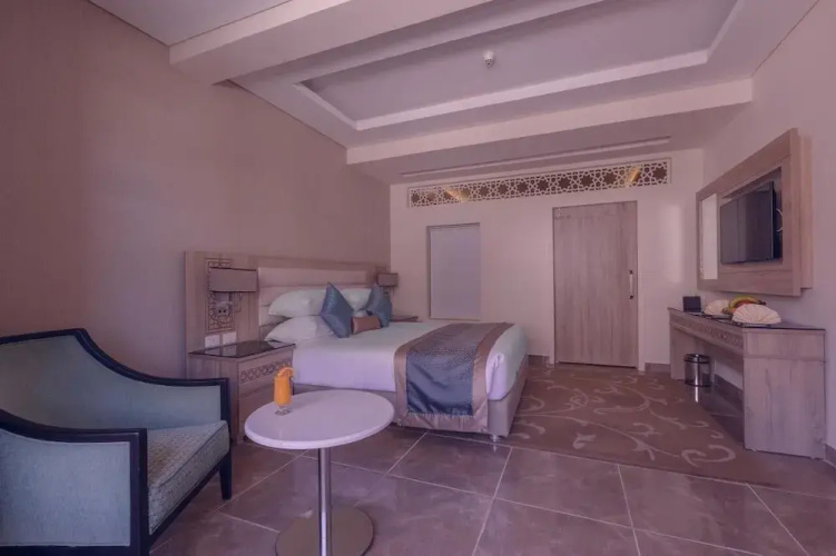 Albatros Aqua Blue Azrak VIP Package