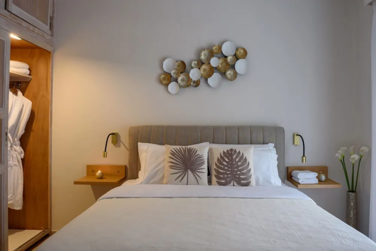 Acropolis Exclusive Studio