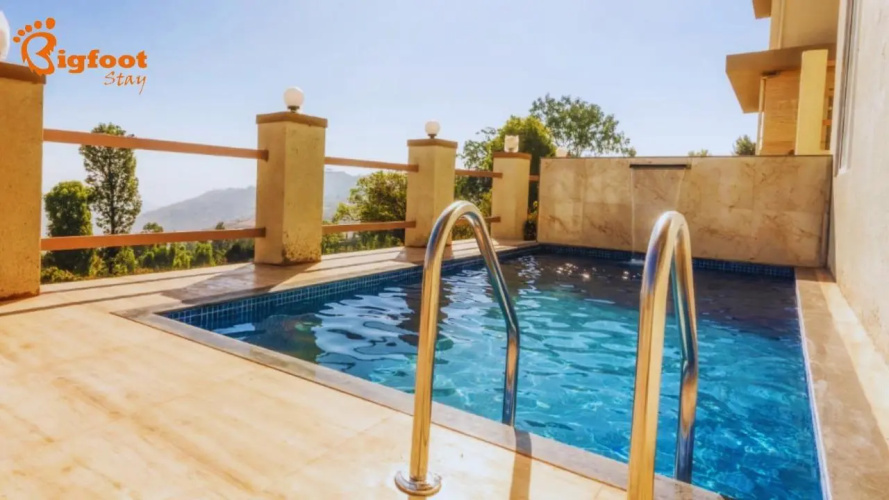 Paras Villa