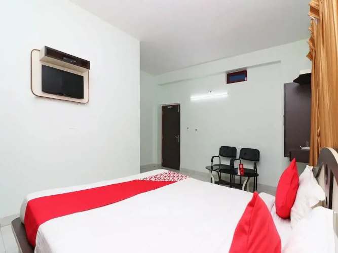 Live Hotel