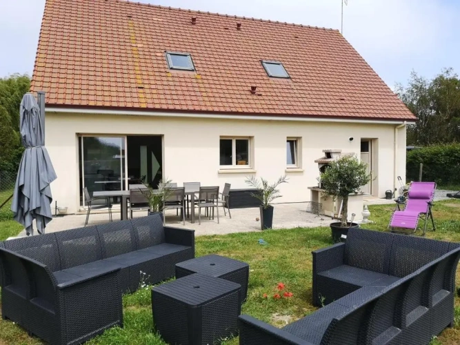 4 Bedrooms Cottage