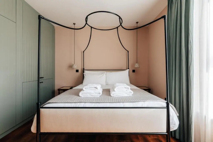 Redland Suites - Apartment 5