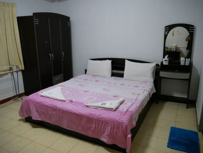 Phuttipong Apartment