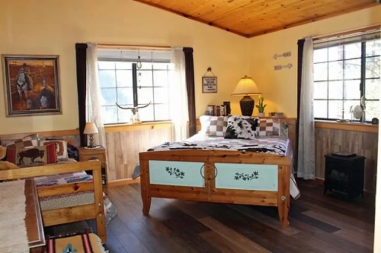 Standard Family room