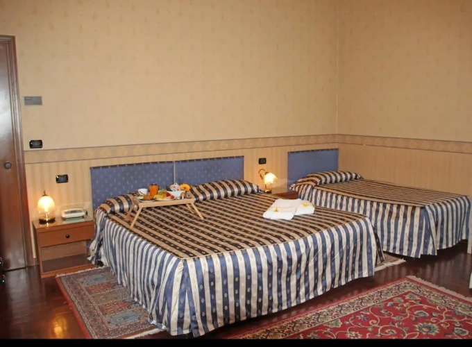 Standard Triple room with balcony