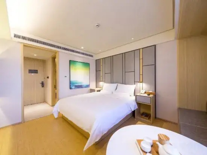 Joyful Hotel