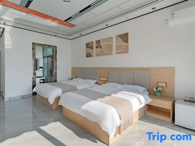 Standard Twin room with balcony and with sea view